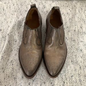 Frye metallic booties ❤️